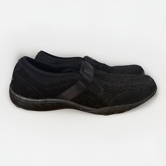 Skechers Suede Black Walking Shoes Sz 8 Flats Slip-On - Picture 1 of 6